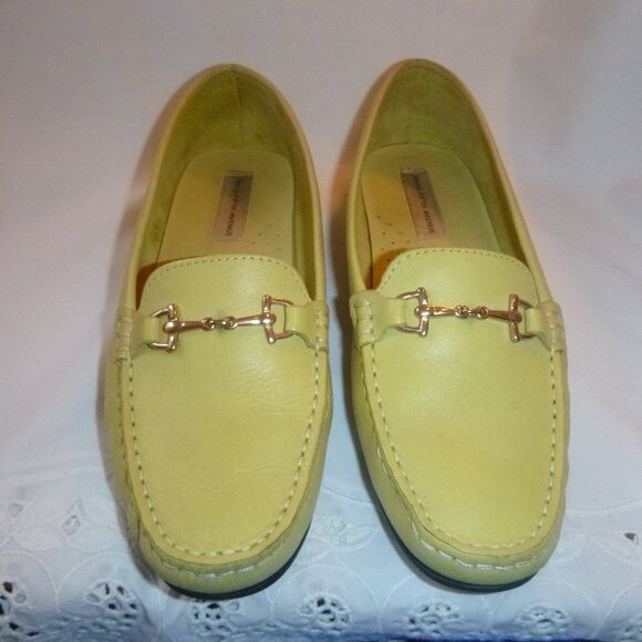 SAKS FIFTH AVENUE Mustard /Yellow Leather Moc Toe Driving Loafers, Women’s 7.5B - Picture 1 of 4
